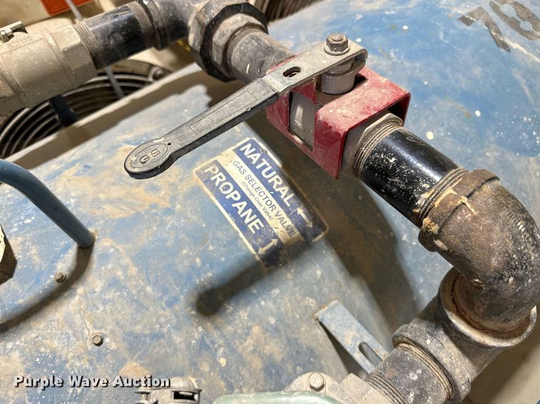 image for item EE7723 (4) heaters