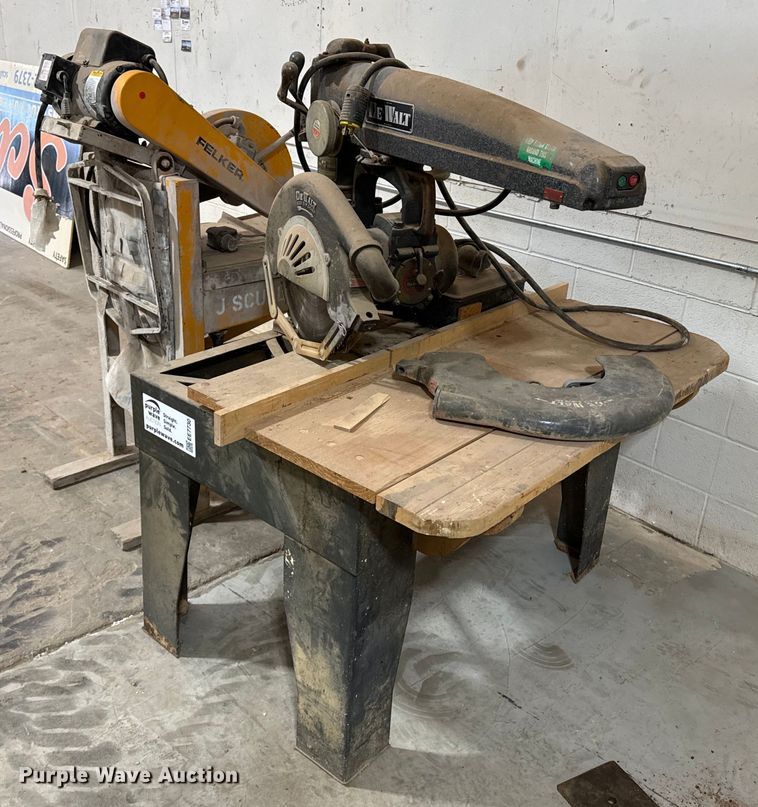 image for item EE7730 (2) saws