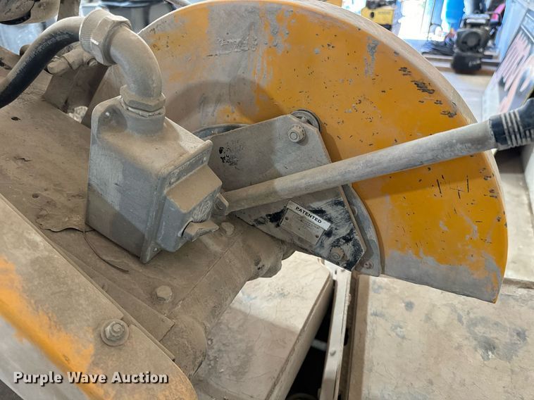 image for item EE7730 (2) saws