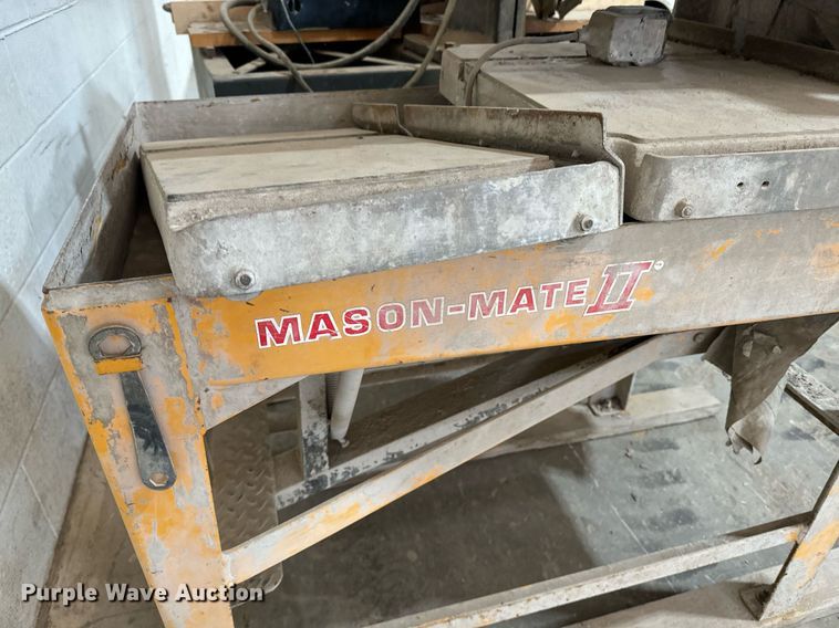 image for item EE7730 (2) saws