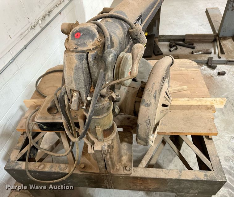 image for item EE7730 (2) saws