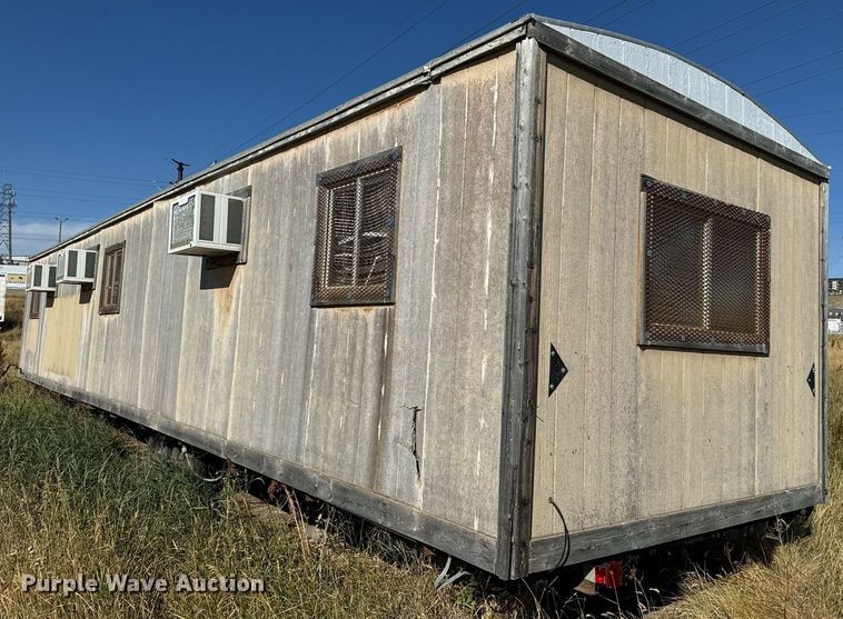 image for item EE7740 1997 Miller job site trailer