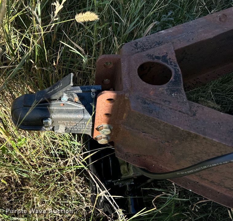 image for item EE7740 1997 Miller job site trailer