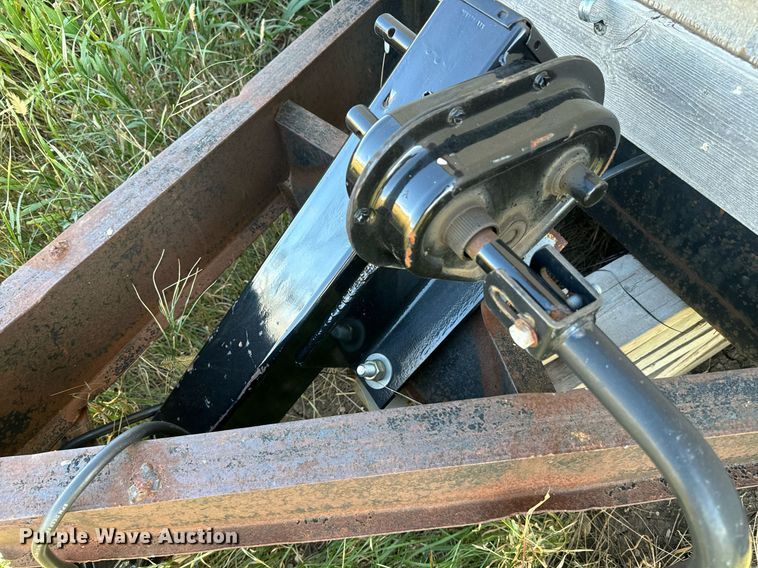 image for item EE7740 1997 Miller job site trailer