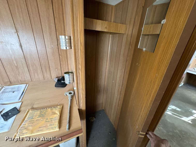 image for item EE7740 1997 Miller job site trailer