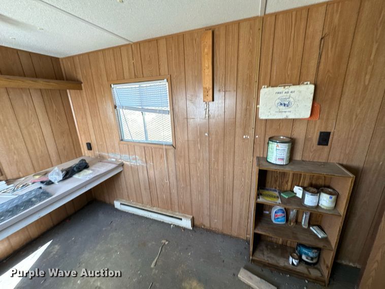 image for item EE7740 1997 Miller job site trailer