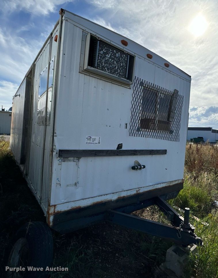 image for item EE7742 1995 Arro 8x28 Job trailer