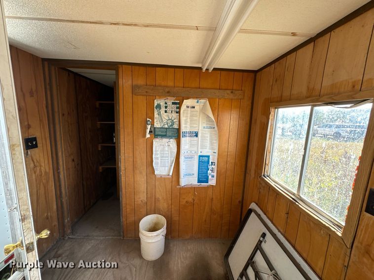 image for item EE7742 1995 Arro 8x28 Job trailer