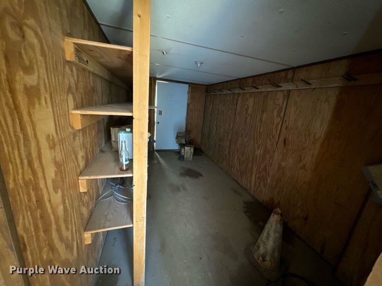 image for item EE7742 1995 Arro 8x28 Job trailer