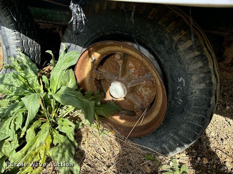 image for item EE7742 1995 Arro 8x28 Job trailer