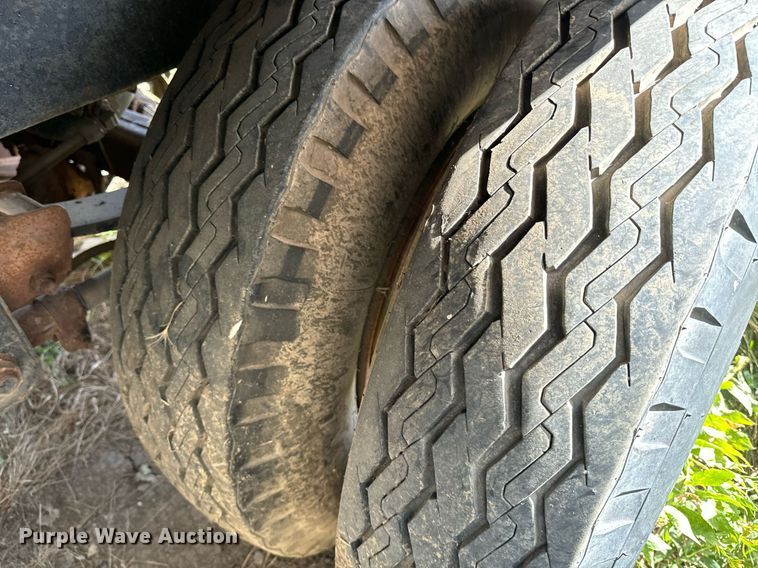 image for item EE7744 1972 Trailmobile A11A-ICAW dry van trailer