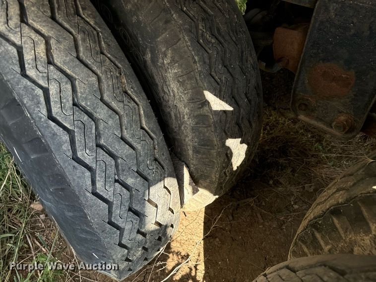 image for item EE7744 1972 Trailmobile A11A-ICAW dry van trailer