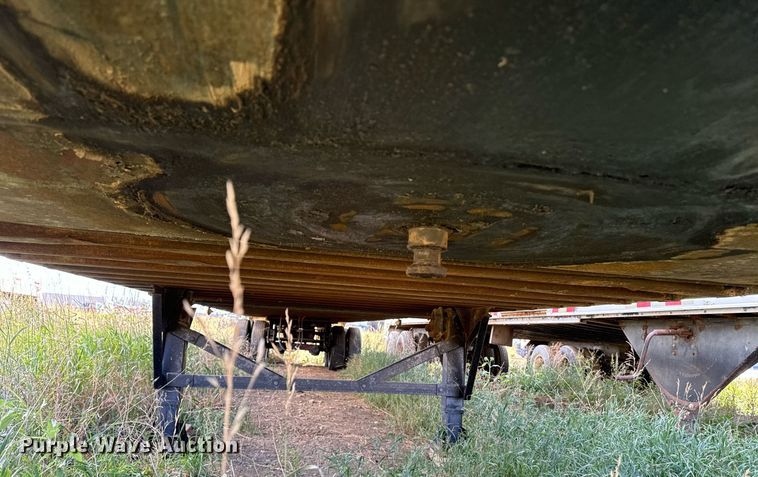 image for item EE7745 1996 Strick Corp 8x40 dry van trailer