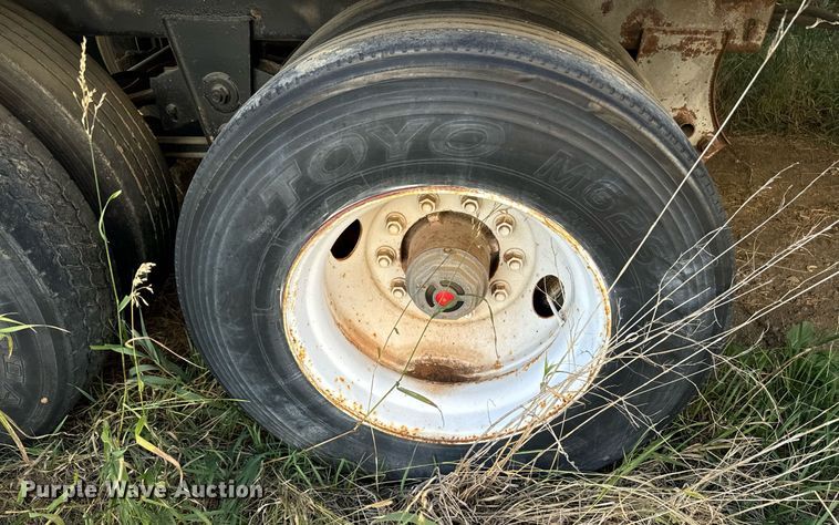 image for item EE7745 1996 Strick Corp 8x40 dry van trailer