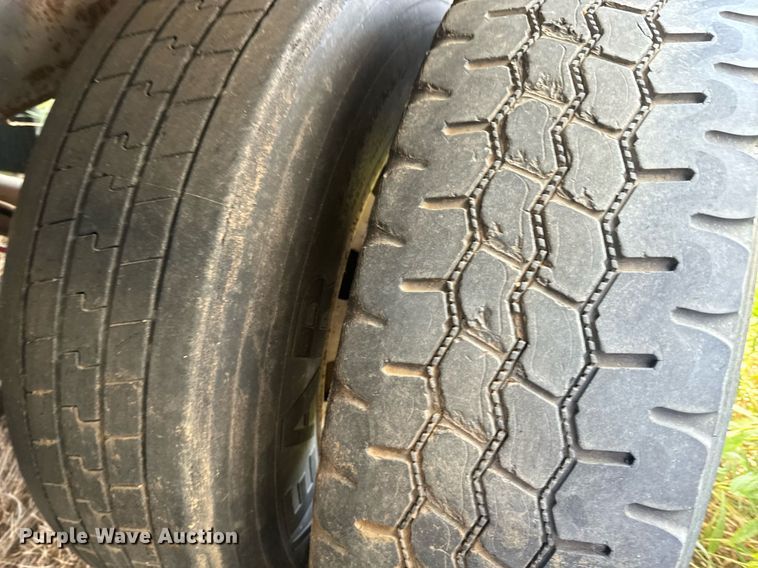 image for item EE7745 1996 Strick Corp 8x40 dry van trailer