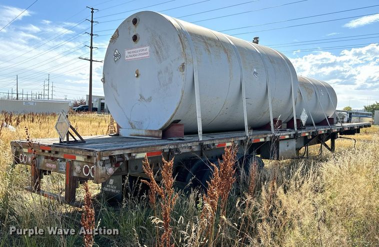 image for item EE7747 1987 Utility 8x40 flatbed trailer