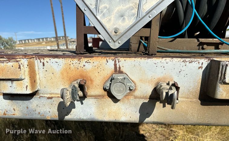 image for item EE7747 1987 Utility 8x40 flatbed trailer