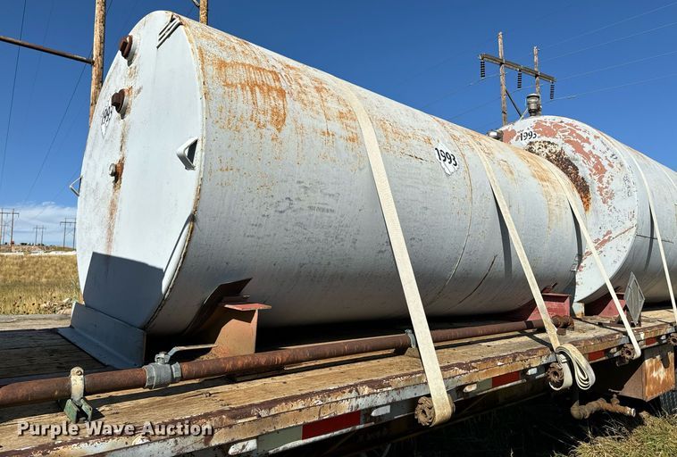 image for item EE7747 1987 Utility 8x40 flatbed trailer