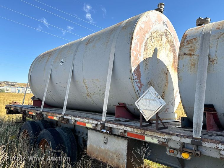 image for item EE7747 1987 Utility 8x40 flatbed trailer