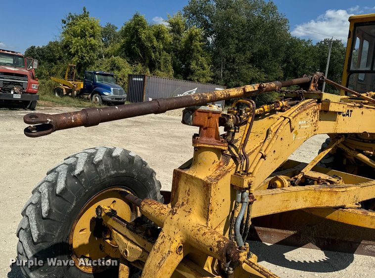 image for item EE7756 1967 Caterpillar 120 motor grader