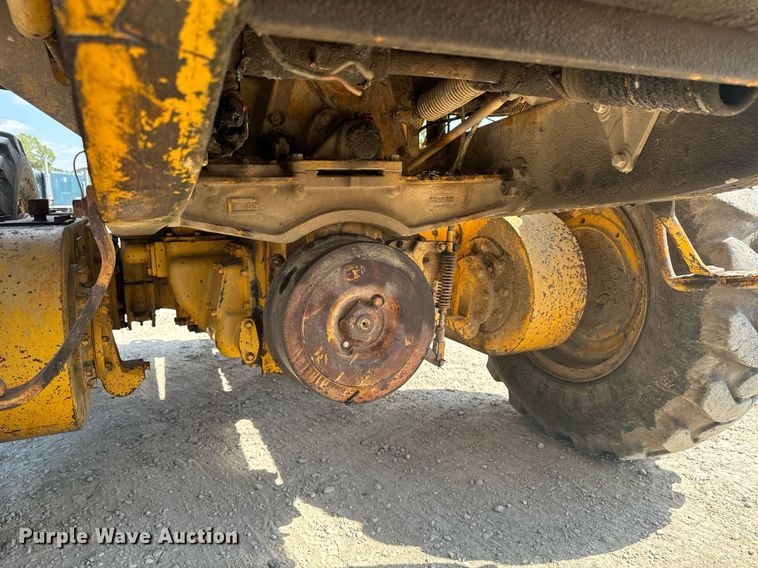 image for item EE7756 1967 Caterpillar 120 motor grader