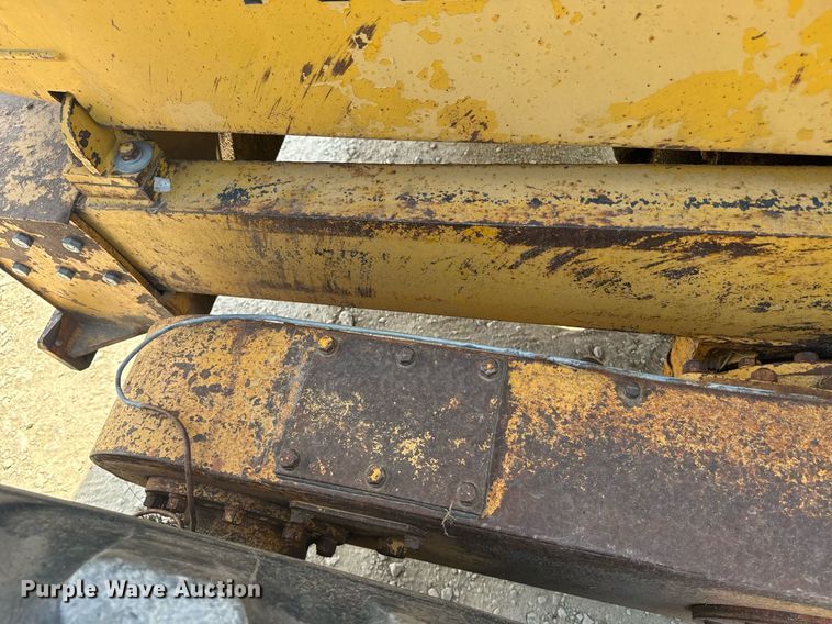 image for item EE7756 1967 Caterpillar 120 motor grader