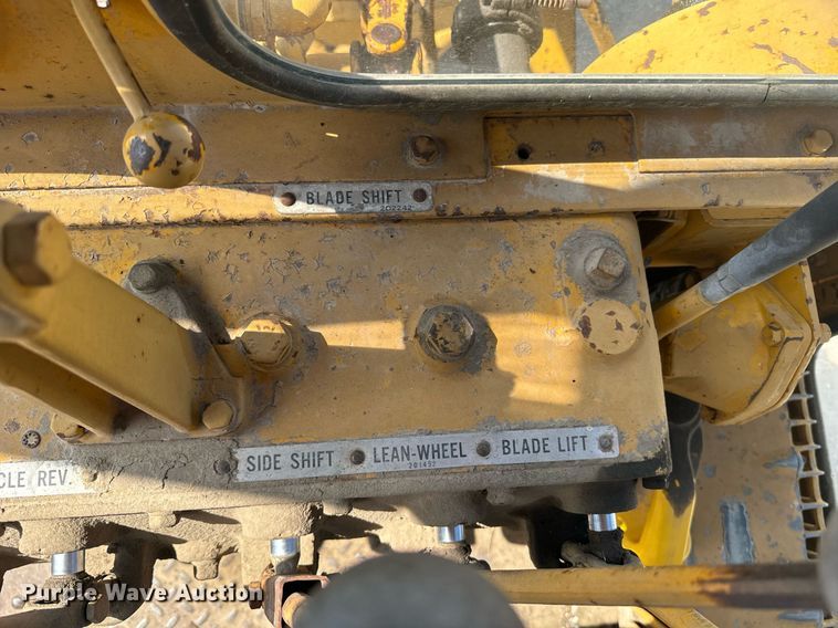 image for item EE7756 1967 Caterpillar 120 motor grader