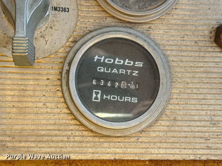 image for item EE7756 1967 Caterpillar 120 motor grader