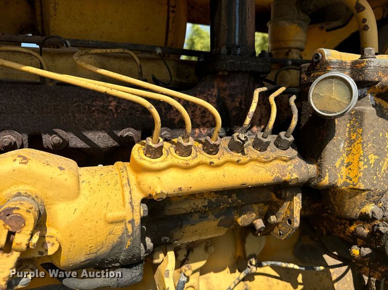 image for item EE7756 1967 Caterpillar 120 motor grader