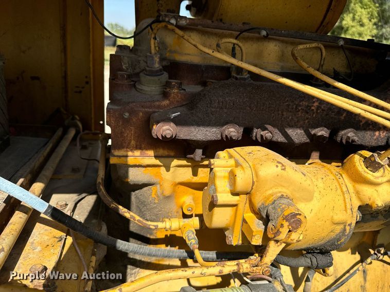 image for item EE7756 1967 Caterpillar 120 motor grader