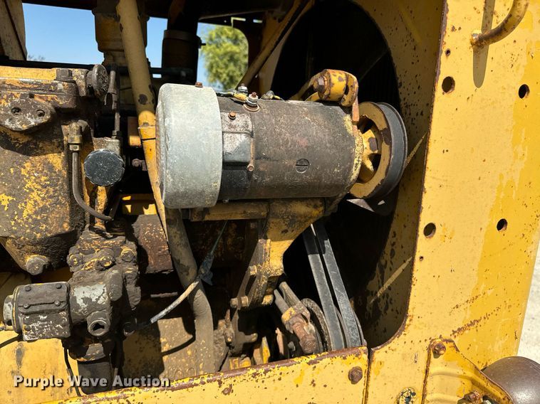 image for item EE7756 1967 Caterpillar 120 motor grader