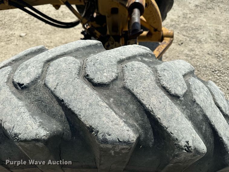 image for item EE7756 1967 Caterpillar 120 motor grader