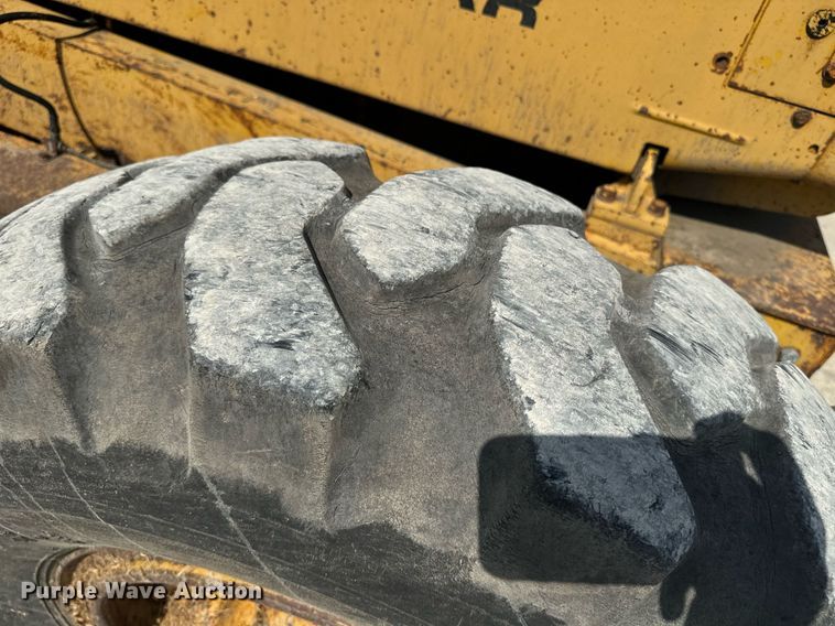 image for item EE7756 1967 Caterpillar 120 motor grader