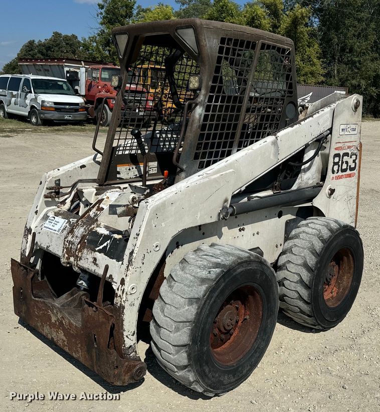 image for item EE7758 2001 Bobcat 863 skid steer loader
