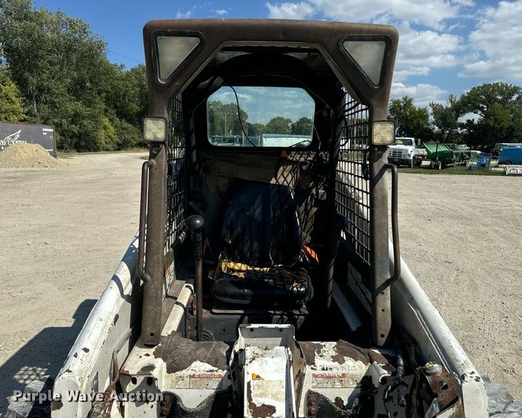 image for item EE7758 2001 Bobcat 863 skid steer loader