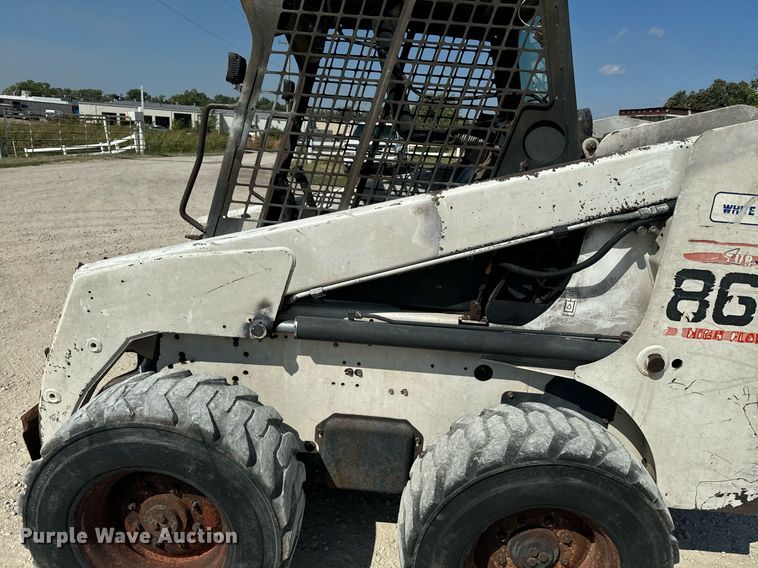 image for item EE7758 2001 Bobcat 863 skid steer loader