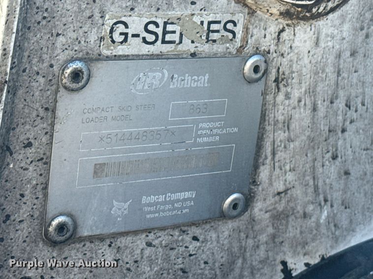 image for item EE7758 2001 Bobcat 863 skid steer loader