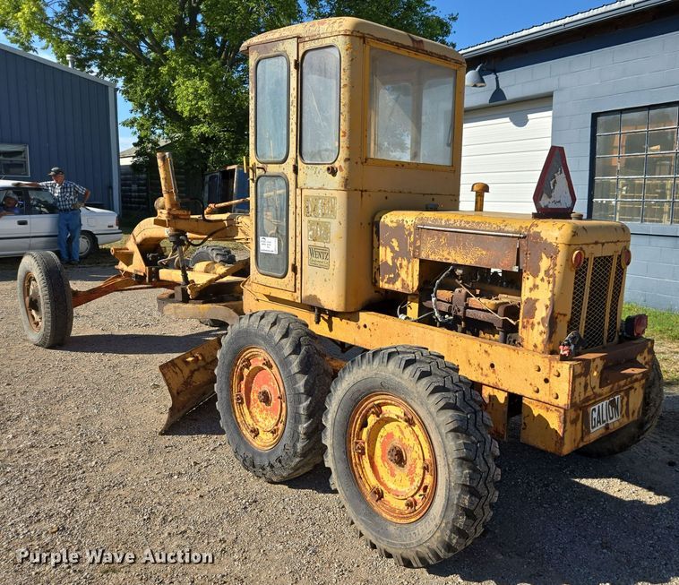 image for item EE7762 1953 Galion 503 rigid frame motor grader