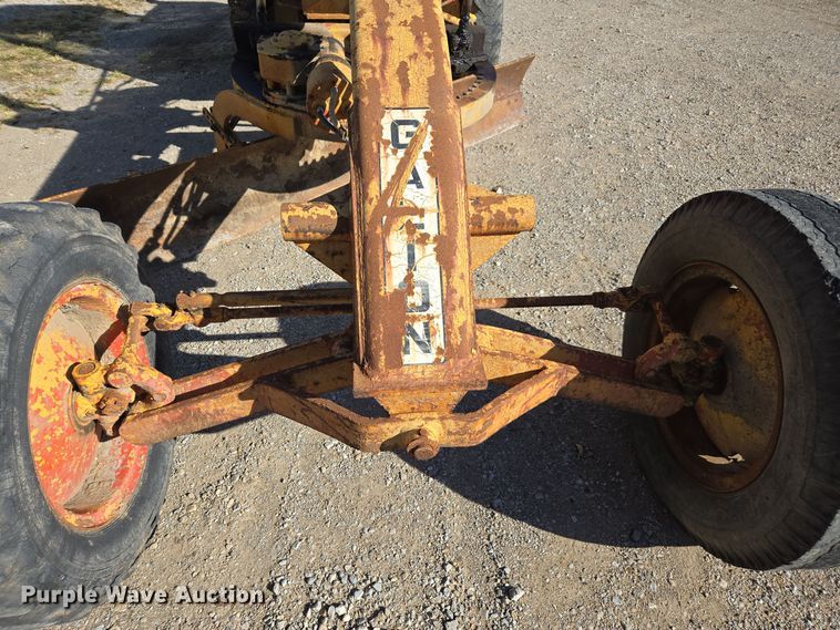 image for item EE7762 1953 Galion 503 rigid frame motor grader