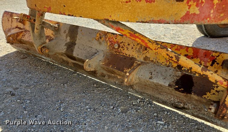 image for item EE7762 1953 Galion 503 rigid frame motor grader