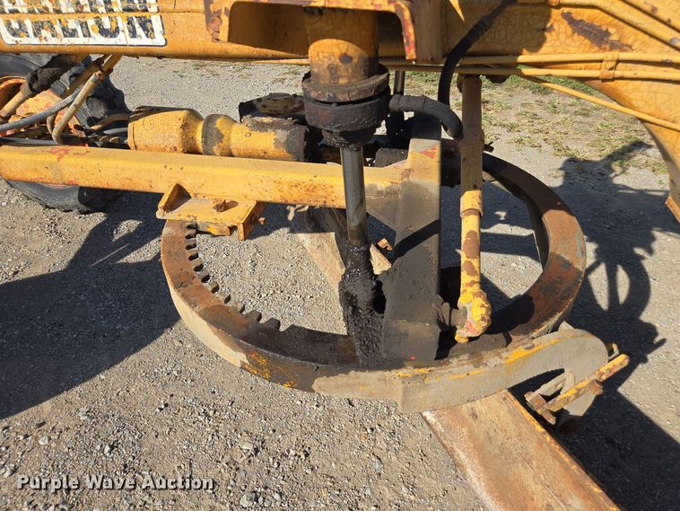 image for item EE7762 1953 Galion 503 rigid frame motor grader