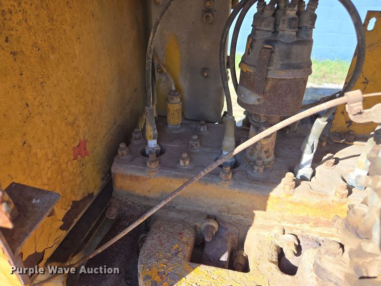 image for item EE7762 1953 Galion 503 rigid frame motor grader