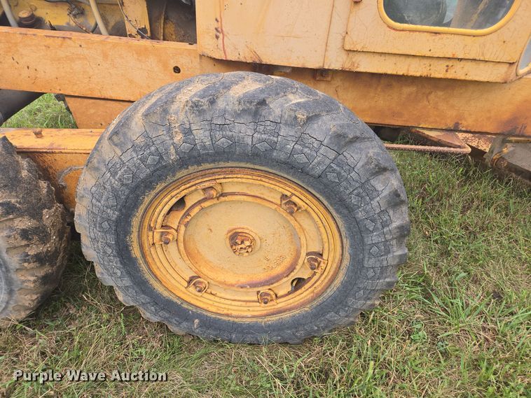 image for item EE7762 1953 Galion 503 rigid frame motor grader