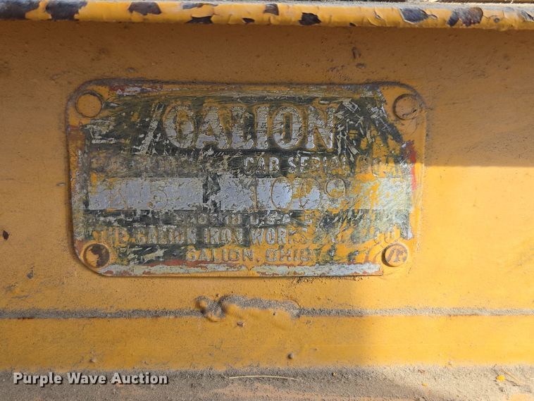 image for item EE7762 1953 Galion 503 rigid frame motor grader