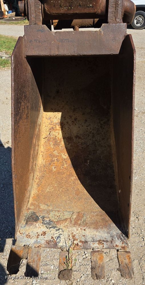 image for item EE7764 Oliver backhoe