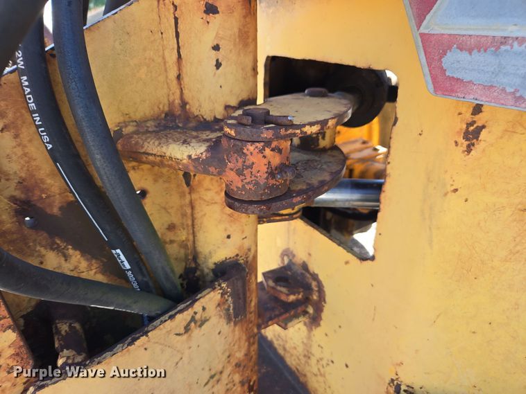 image for item EE7764 Oliver backhoe
