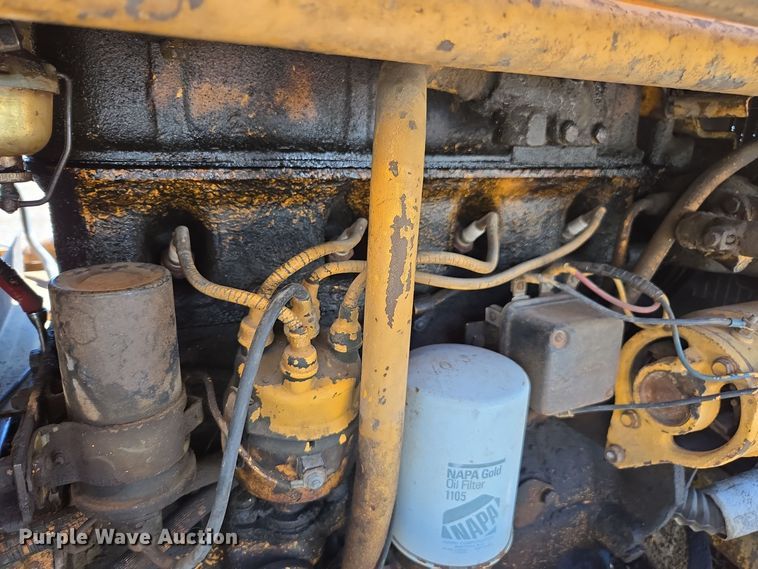 image for item EE7764 Oliver backhoe