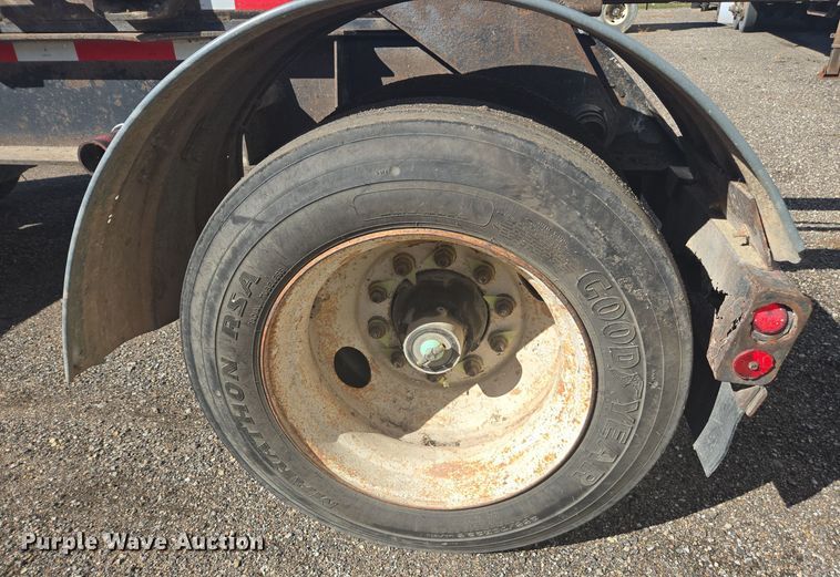 image for item EE7768 1994 Benlee TA60DD43 roll-off container trailer