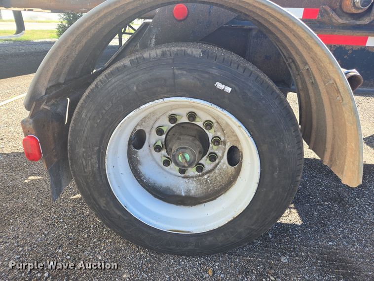 image for item EE7768 1994 Benlee TA60DD43 roll-off container trailer