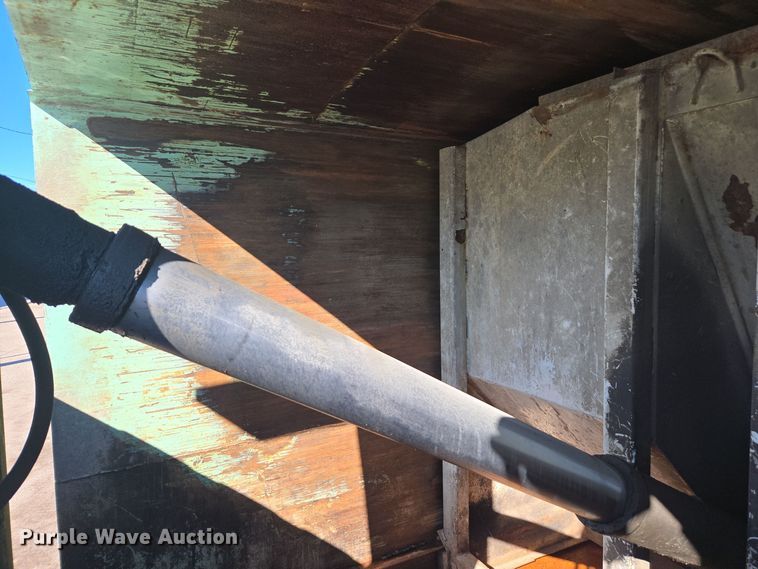 image for item EE7771 2006 International 7300 refuse truck